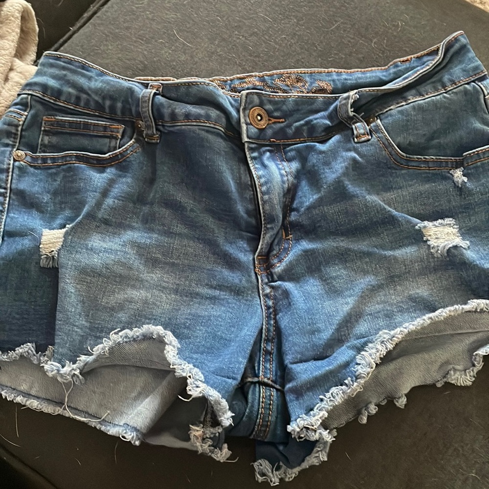 Women’s large ripped Jean shorts